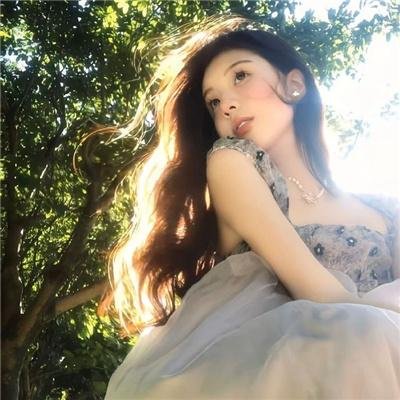 大青树下